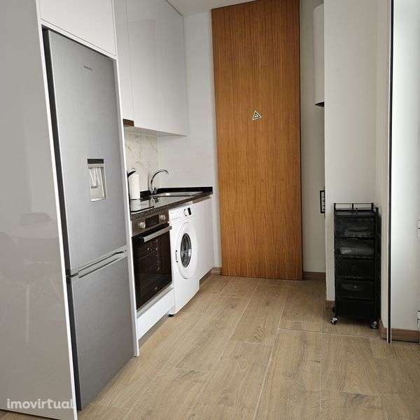 Estúdio (T0) em Viana do Castelo (disponível apenas o mês de Maio) - Grande imagem: 4/8