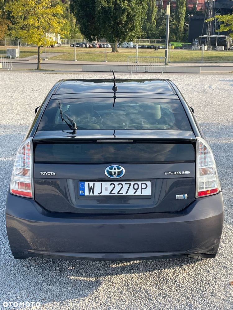 Toyota Prius (Hybrid) Comfort - 35