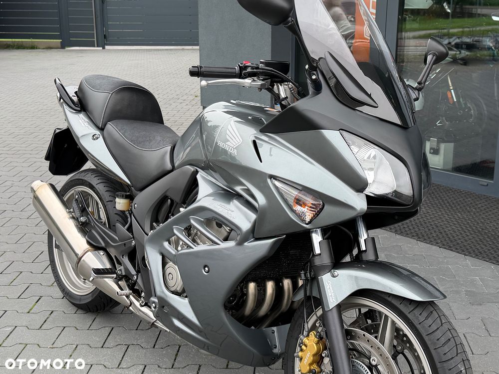 Honda CBF - 22