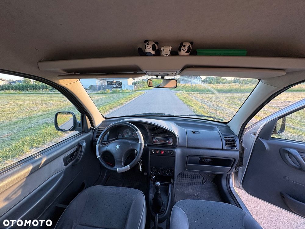 Peugeot Partner Combi 1.4 - 13