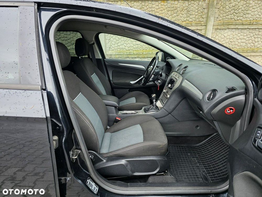 Ford Mondeo - 20