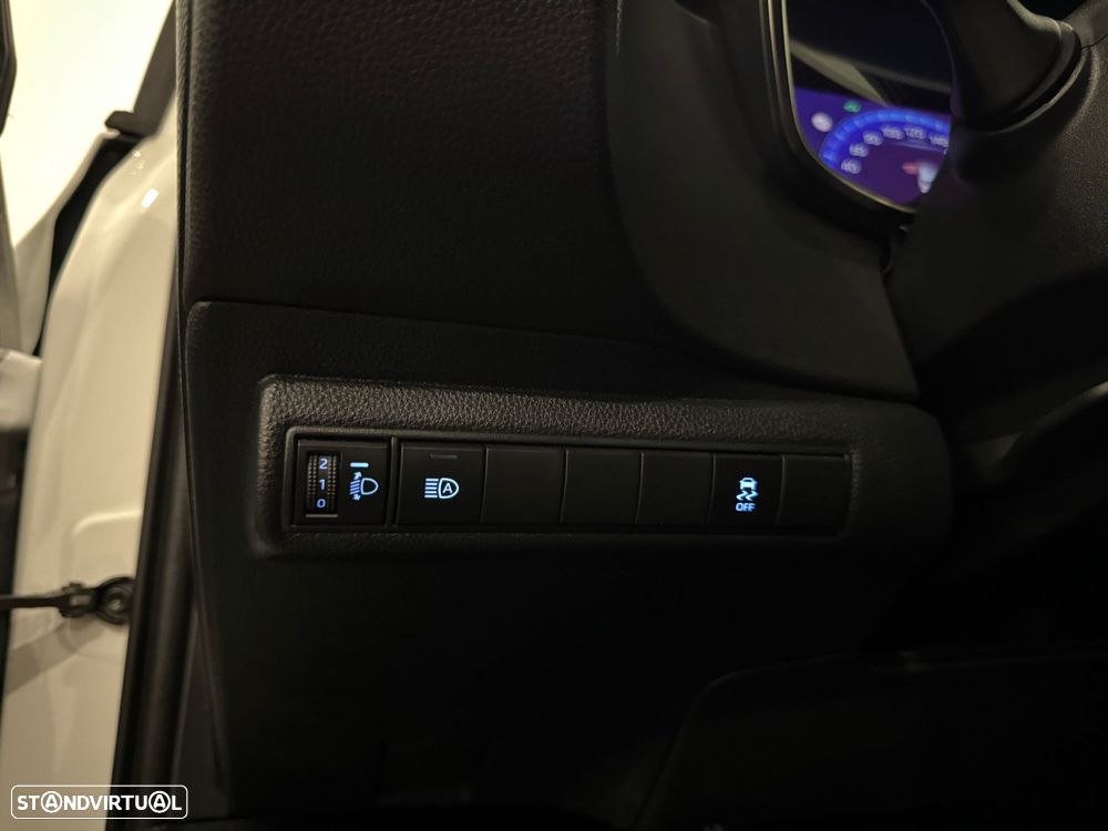 Toyota Corolla 1.8 Hybrid Comfort - 51
