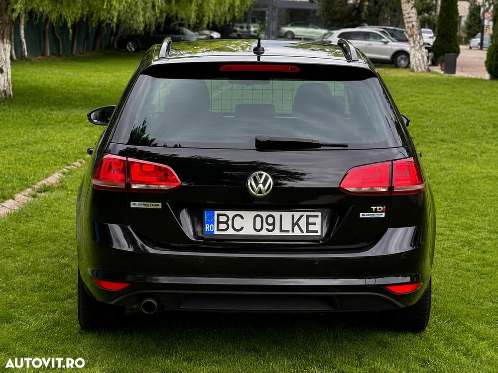 Volkswagen Golf - 8