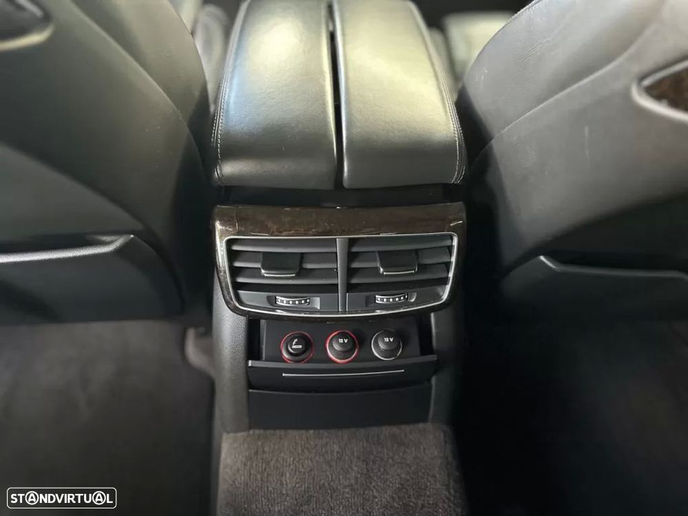 Audi A8 3.0 TDI V6 quattro Clean Exclusive - 18