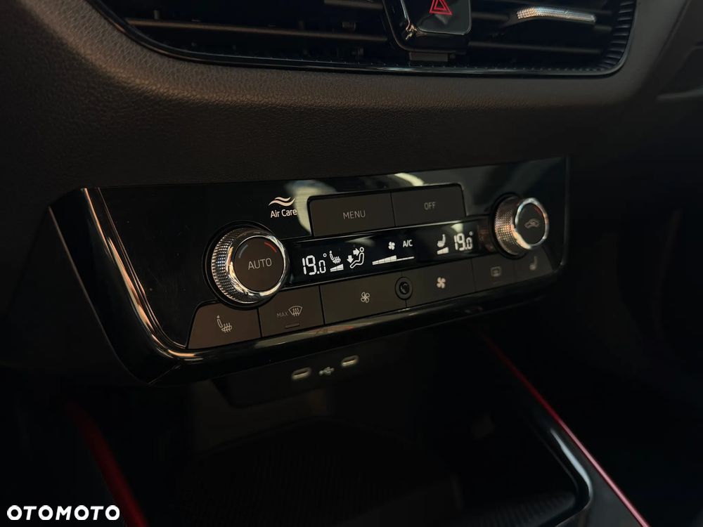 Skoda Fabia 1.0 TSI Monte Carlo DSG - 16