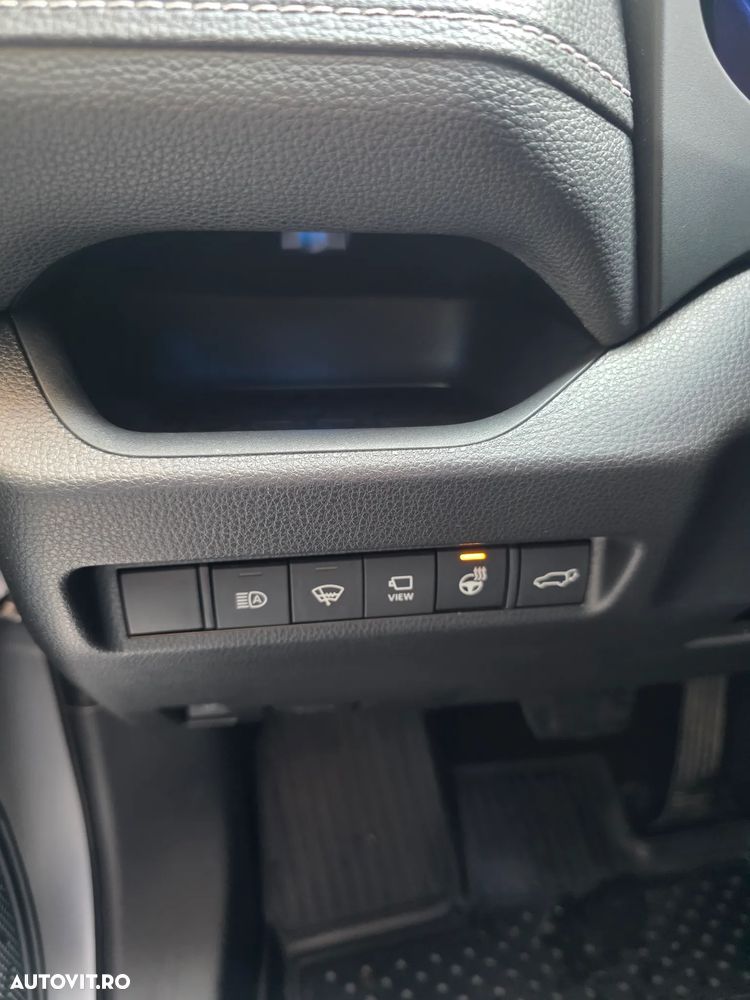 Toyota RAV4 ver-2-5-vvt--ie-4x4-luxury - 11