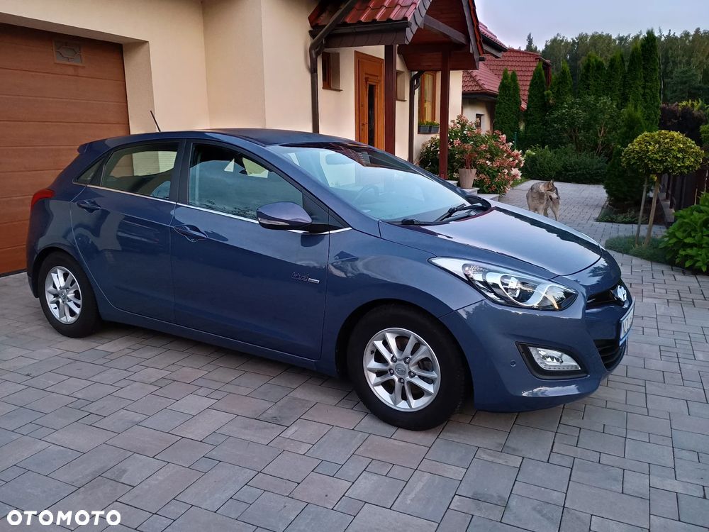 Hyundai i30 blue 1.6 GDI YES Silver - 3