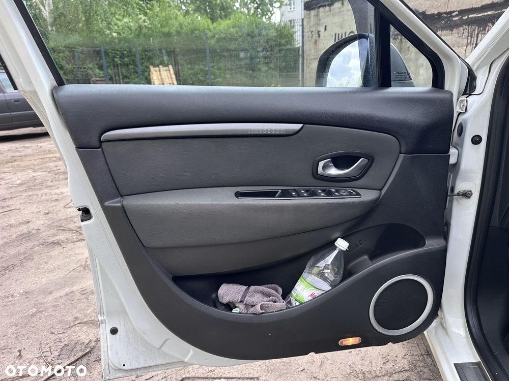Renault Scenic 2.0 16V Bose Edition CVT - 16