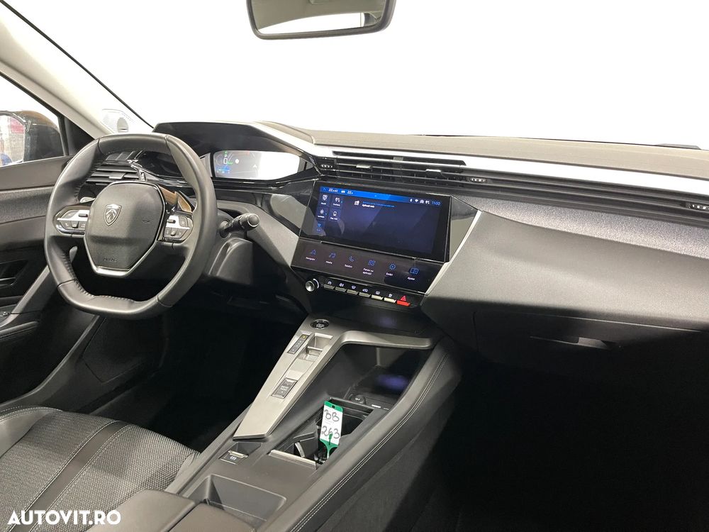 Peugeot 308 1.6L 180 EAT8 PHEV Allure - 8