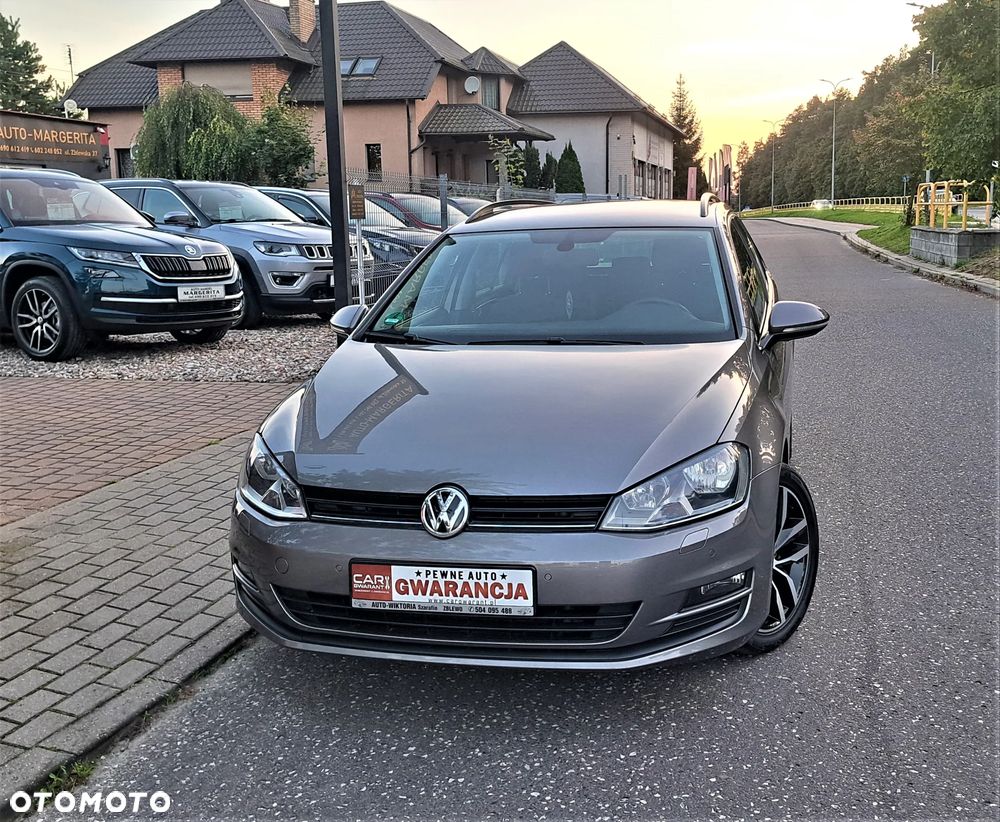 Volkswagen Golf 1.6 TDI DPF BlueMotion - 1