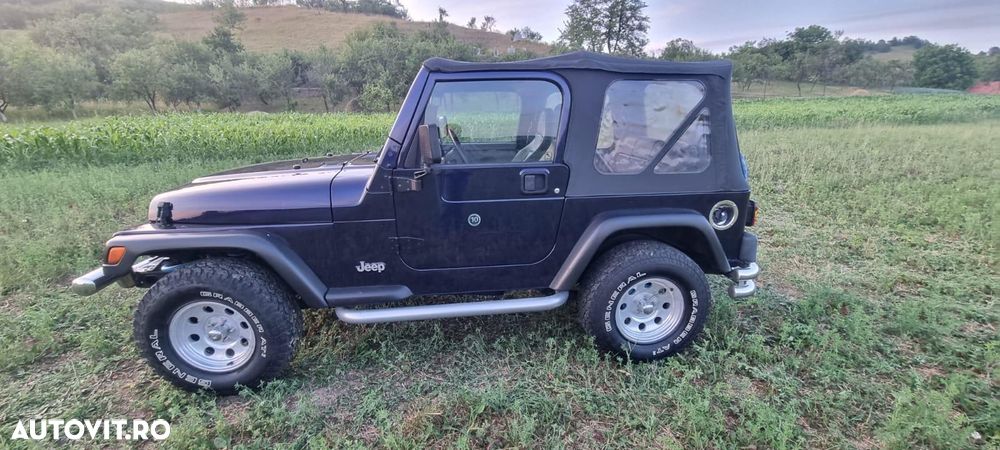 Jeep Wrangler - 30
