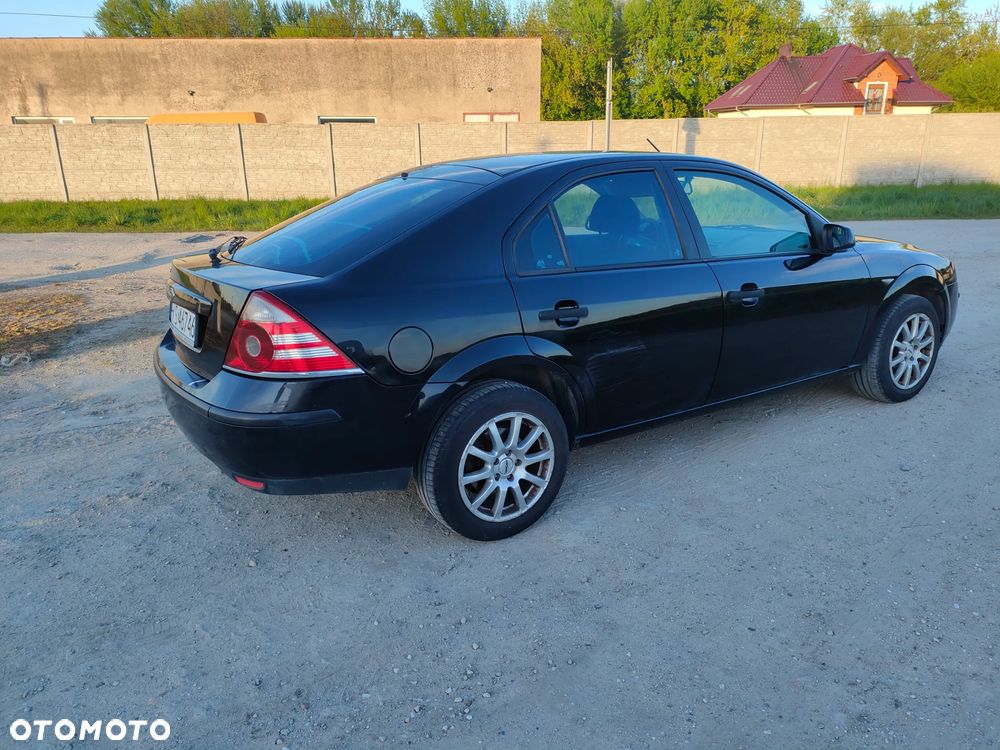 Ford Mondeo 1.8 Ambiente - 7