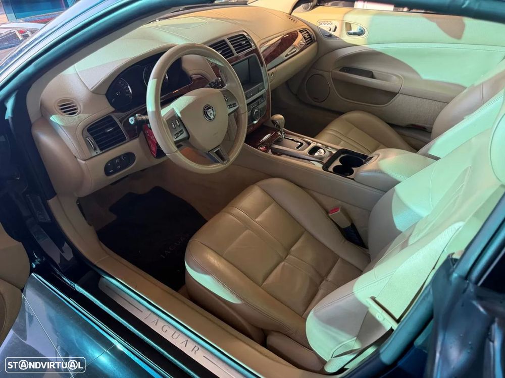 Jaguar XK 4.2 V8 - 6