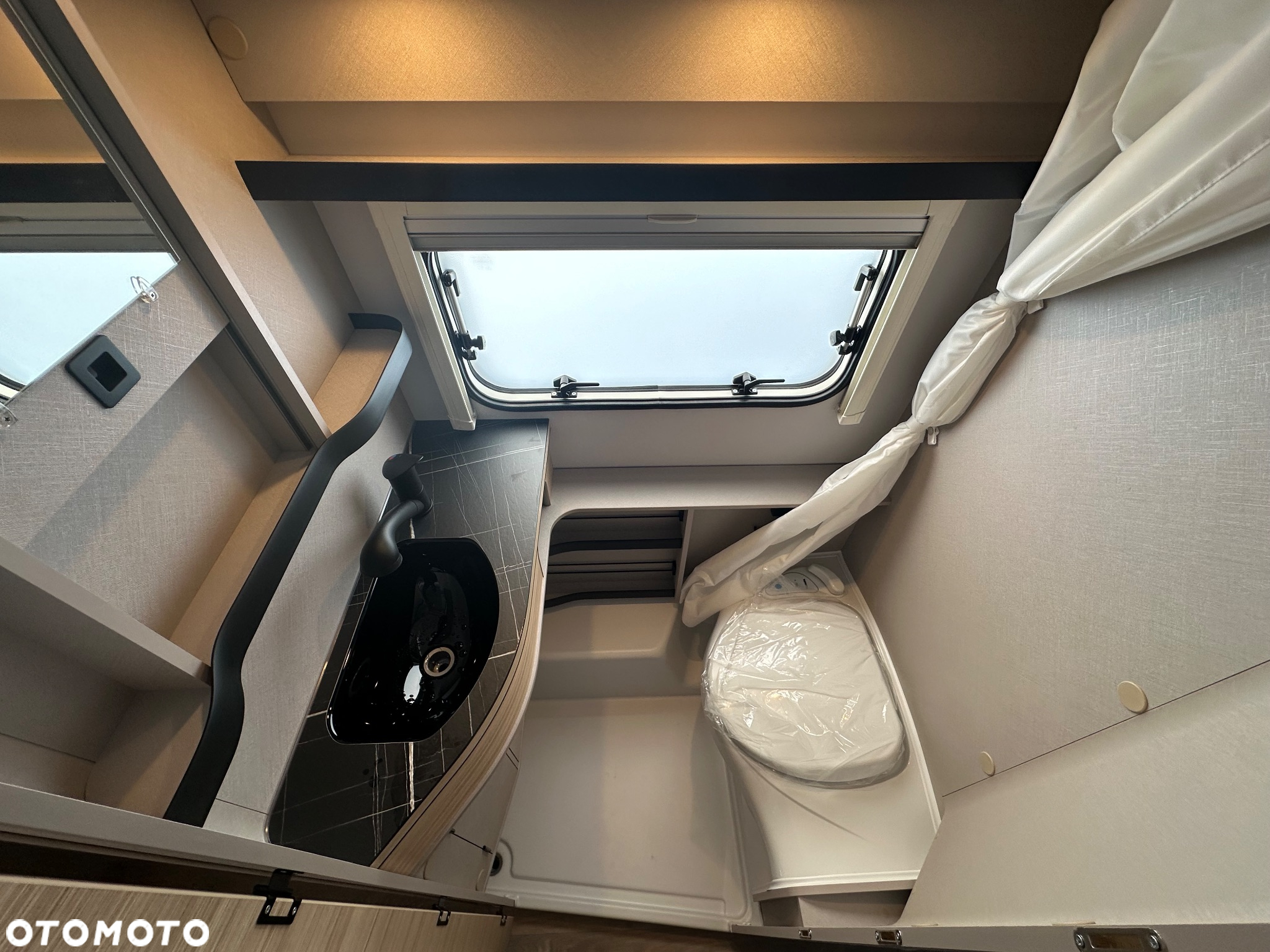 Hymer-Eriba Touring 530 Nugget Gold Edition - 18