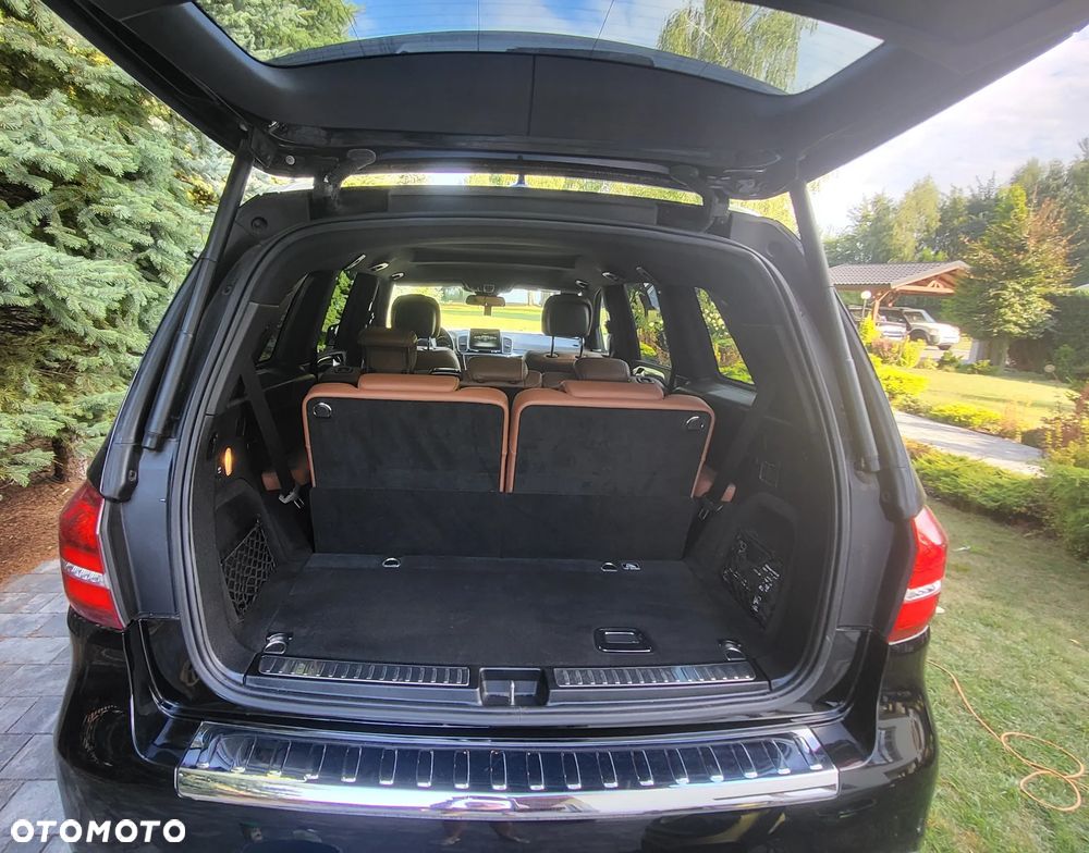 Mercedes-Benz GLS 350 d 4-Matic - 8