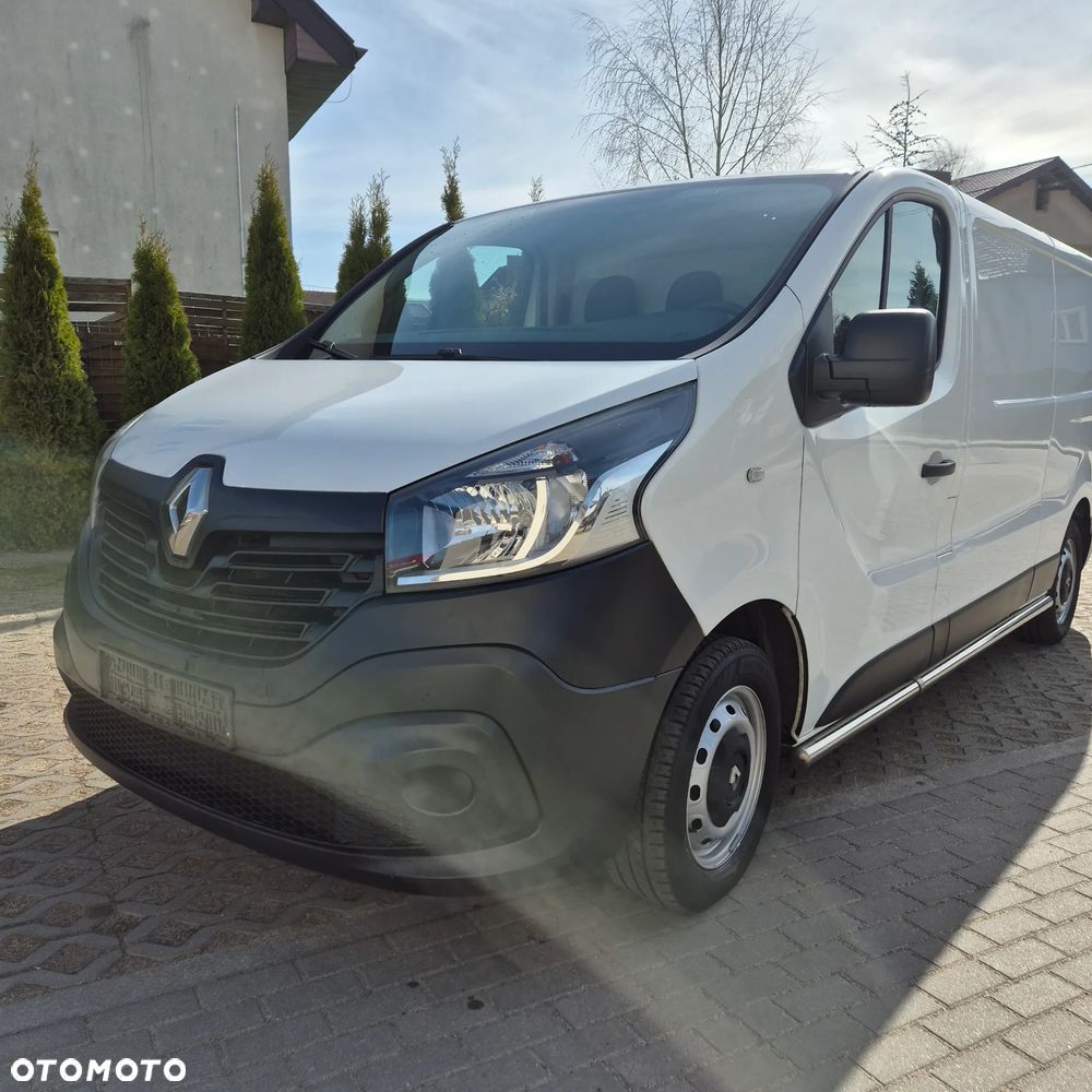 Renault Trafic - 2