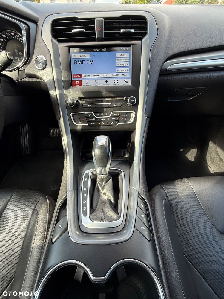 Ford Mondeo 2.0 TDCi Titanium PowerShift - 17