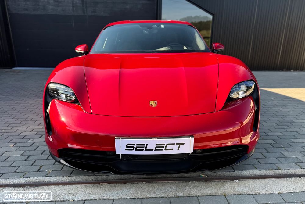 Porsche Taycan Cross Turismo 4 - 3