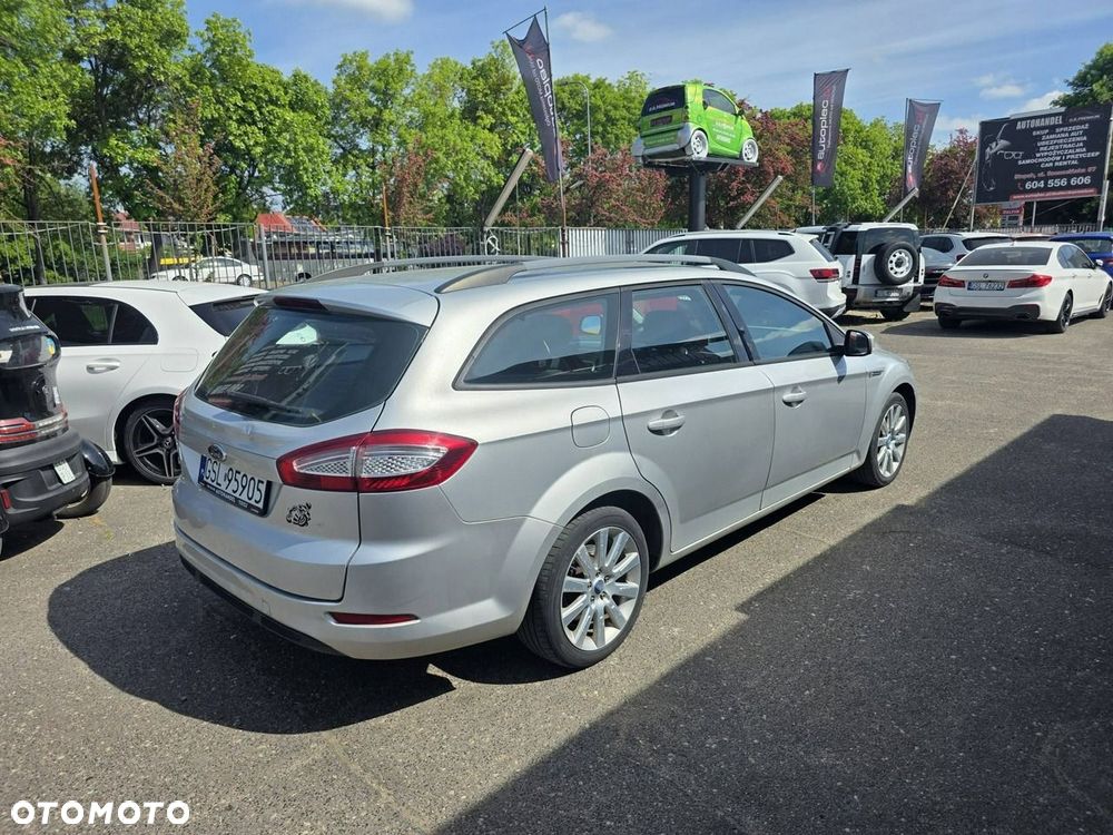 Ford Mondeo 2.0 TDCi Ambiente - 4