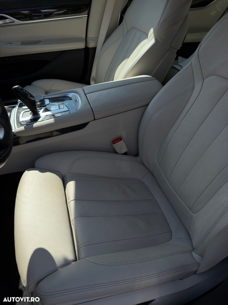 BMW Seria 7 730d xDrive MHEV - 3