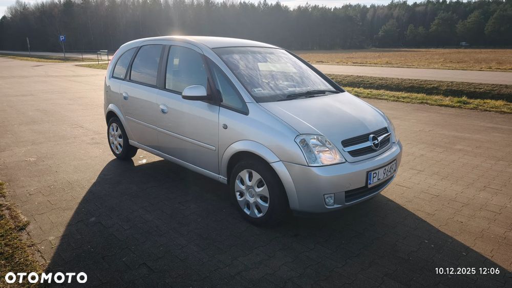Opel Meriva 1.6 16V (Essentia) - 1