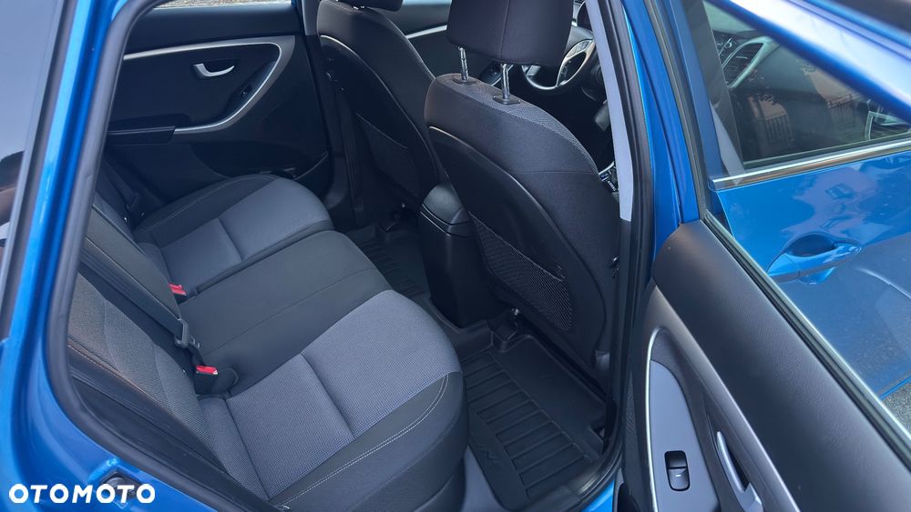 Hyundai i30 1.6 GDI Comfort - 15
