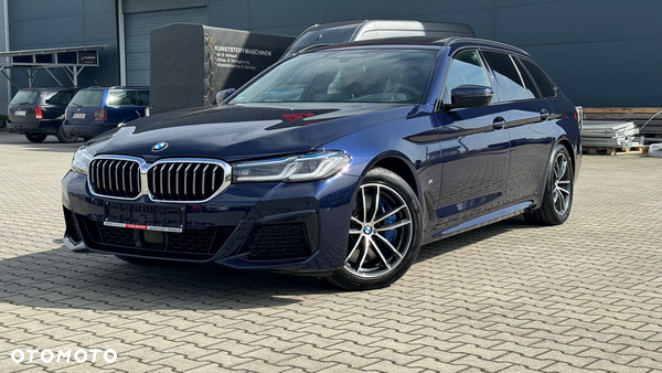 BMW Seria 5 540d xDrive mHEV M Sport sport