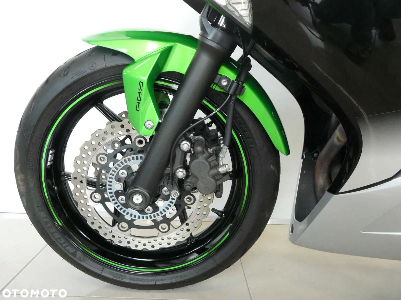 Kawasaki ER - 21