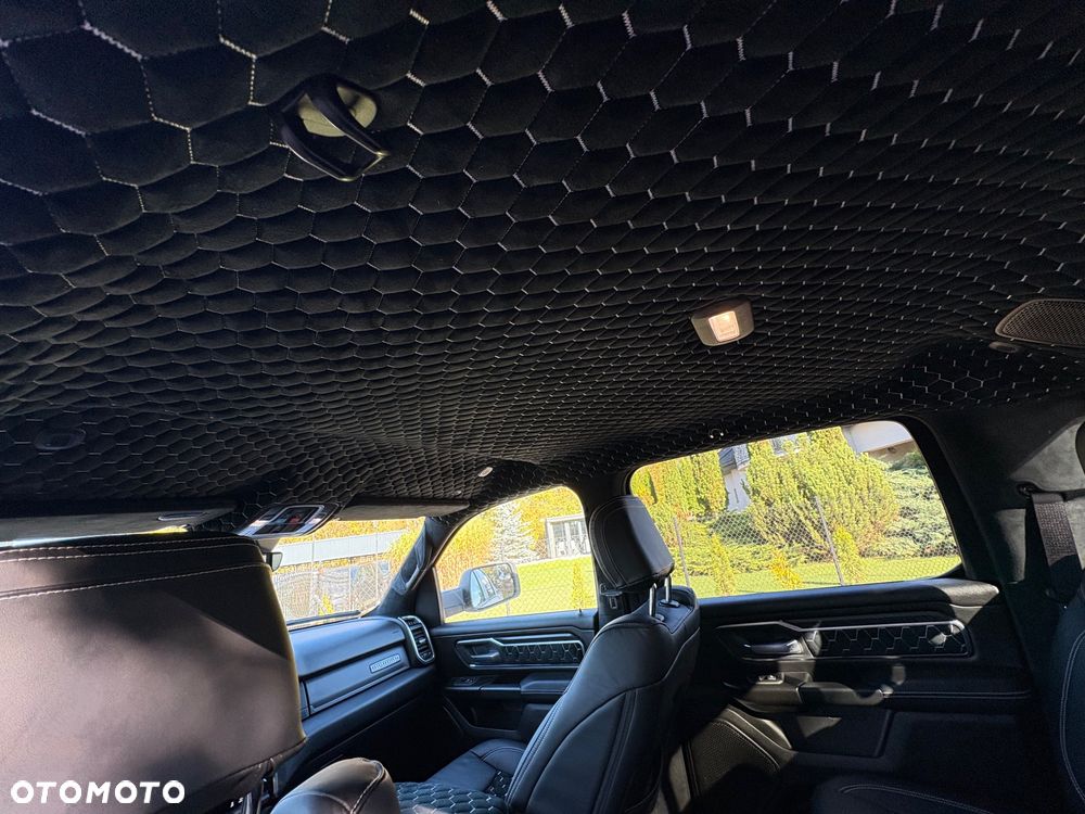 Dodge RAM 5.7 4x4 - 23