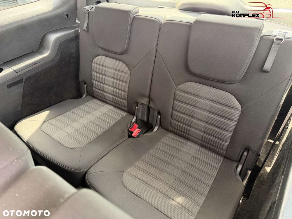 Ford Galaxy - 10