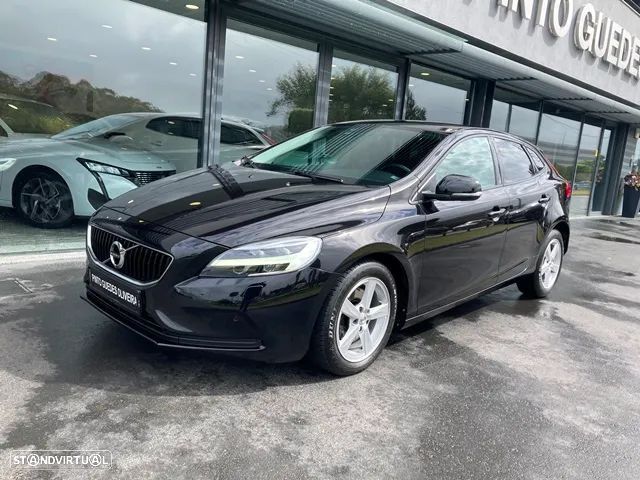Volvo V40 T2 Momentum - 4