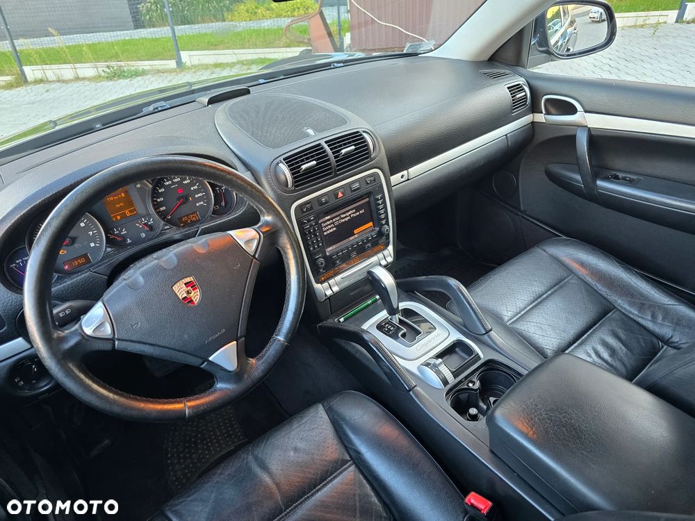Porsche Cayenne Tiptronic S - 11