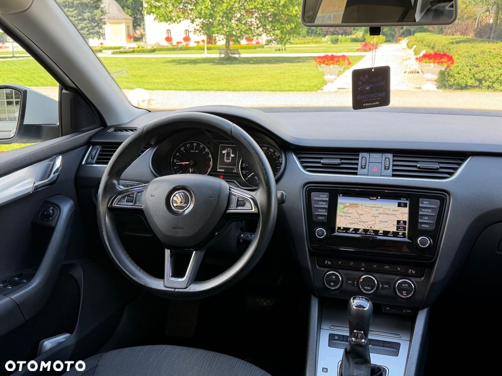 Skoda Octavia 1.6 TDI Ambition DSG - 12