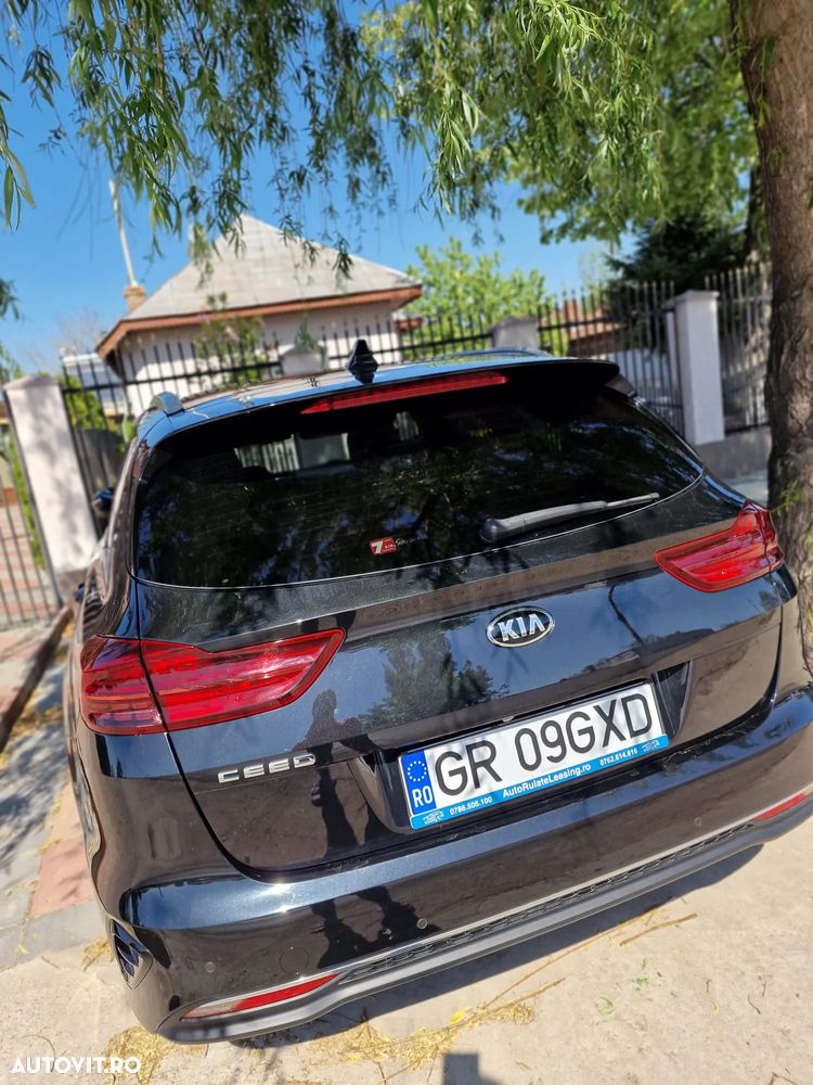 Kia Ceed SW 1.6 CRDi DCT Platinum Edition - 30