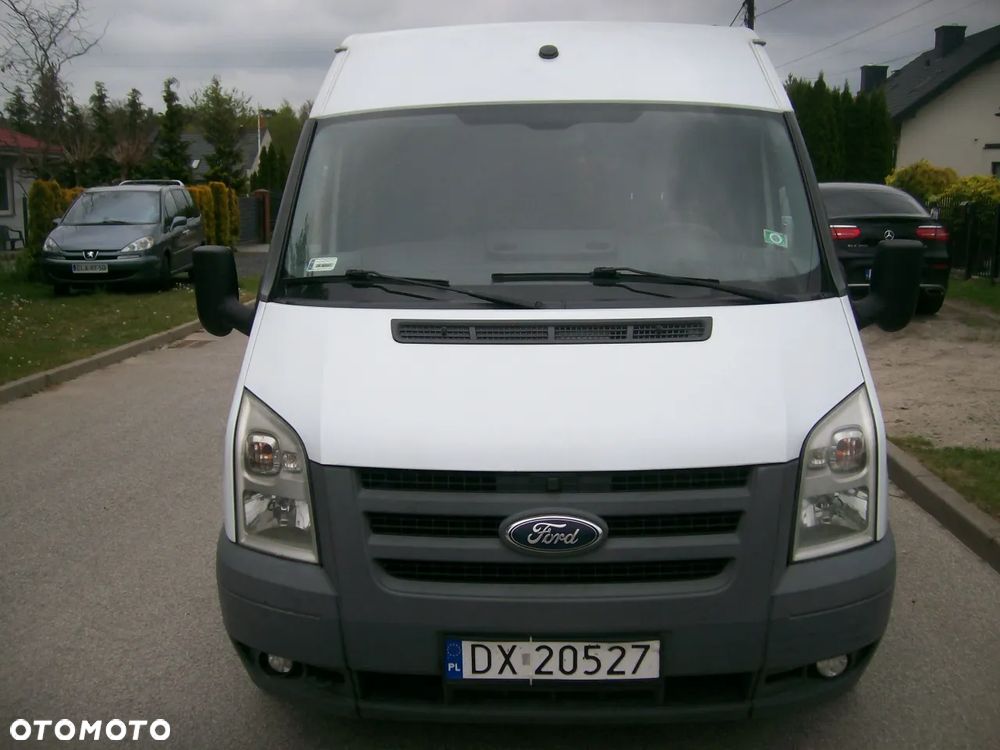 Ford Transit - 24