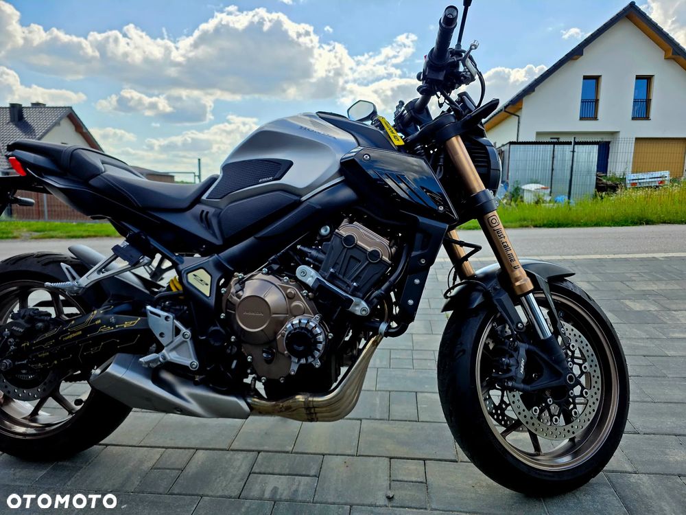 Honda CB - 8