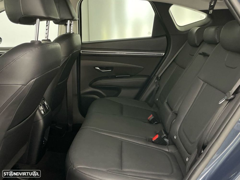Hyundai Tucson 1.6 T-GDI HEV Vanguard - 12