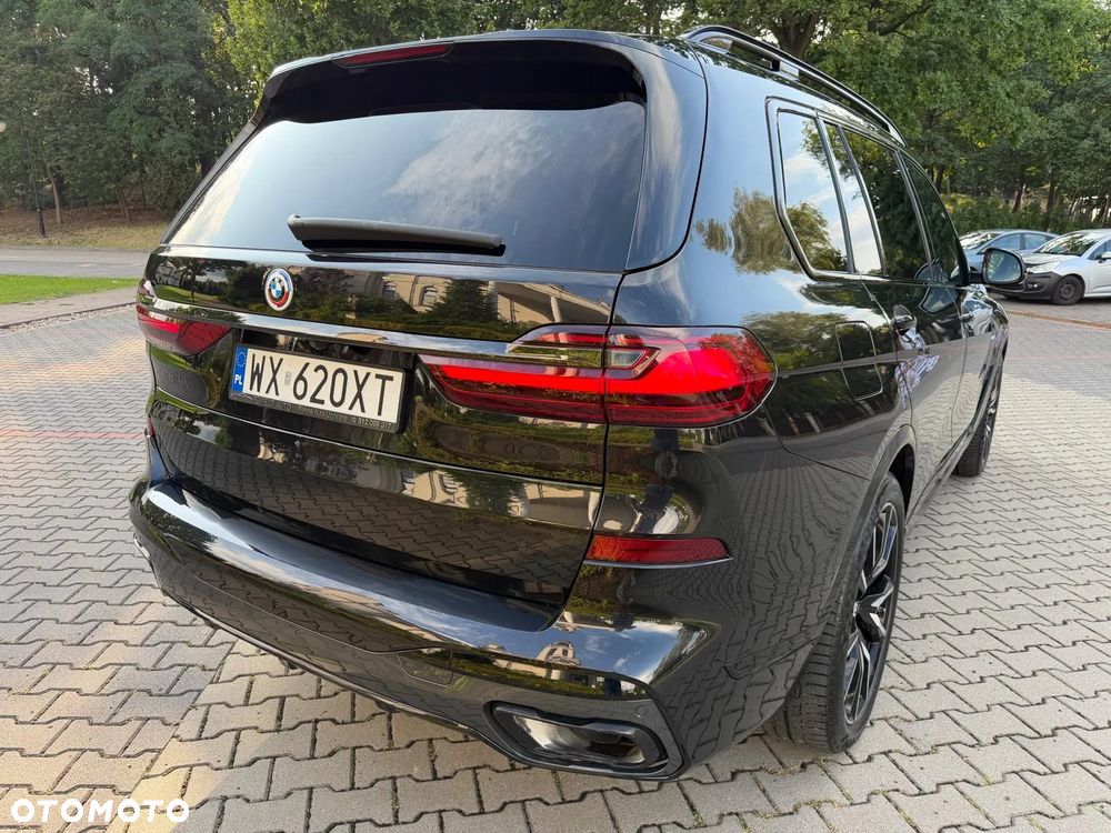 BMW X7 xDrive40d mHEV - 12