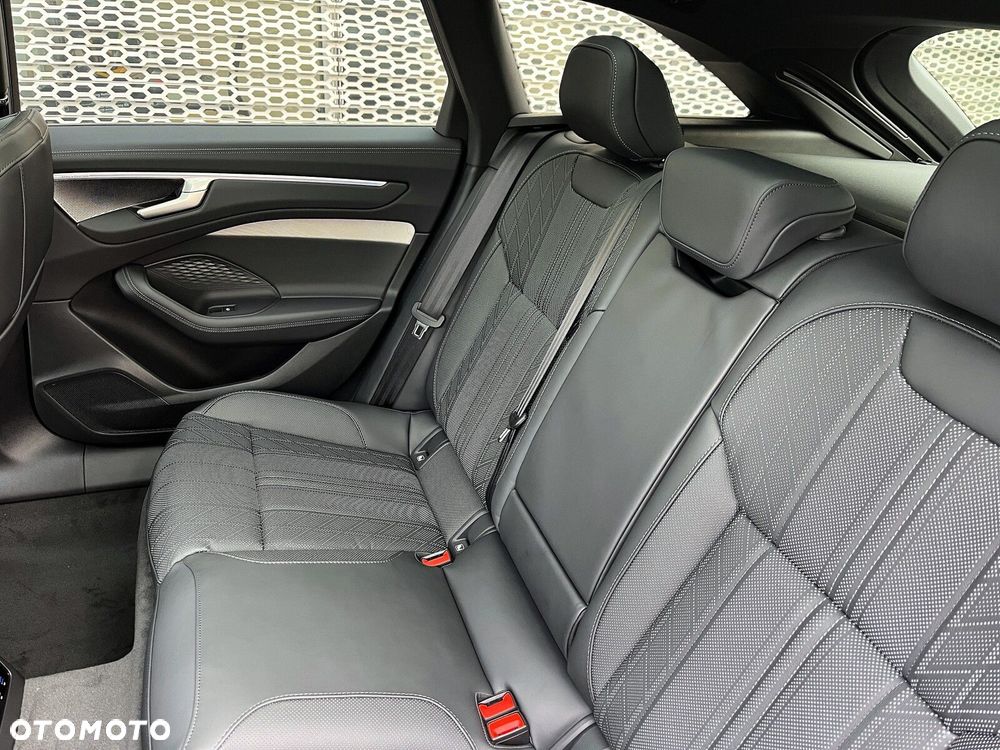 Audi A6 Allroad - 25