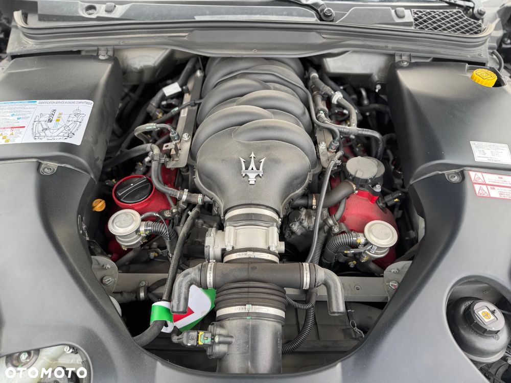 Maserati GranTurismo S Automatik - 25