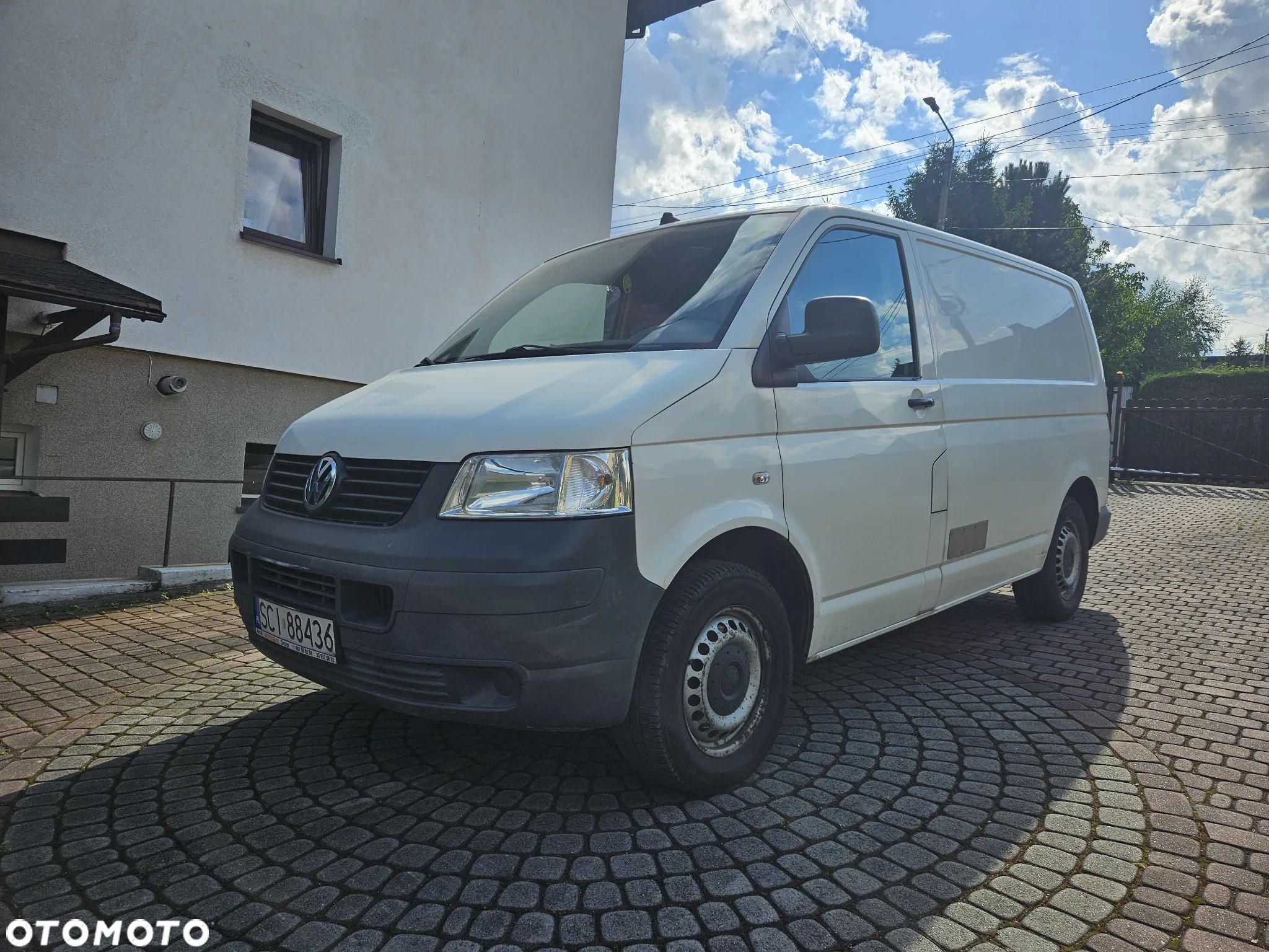 Volkswagen Transporter - 1