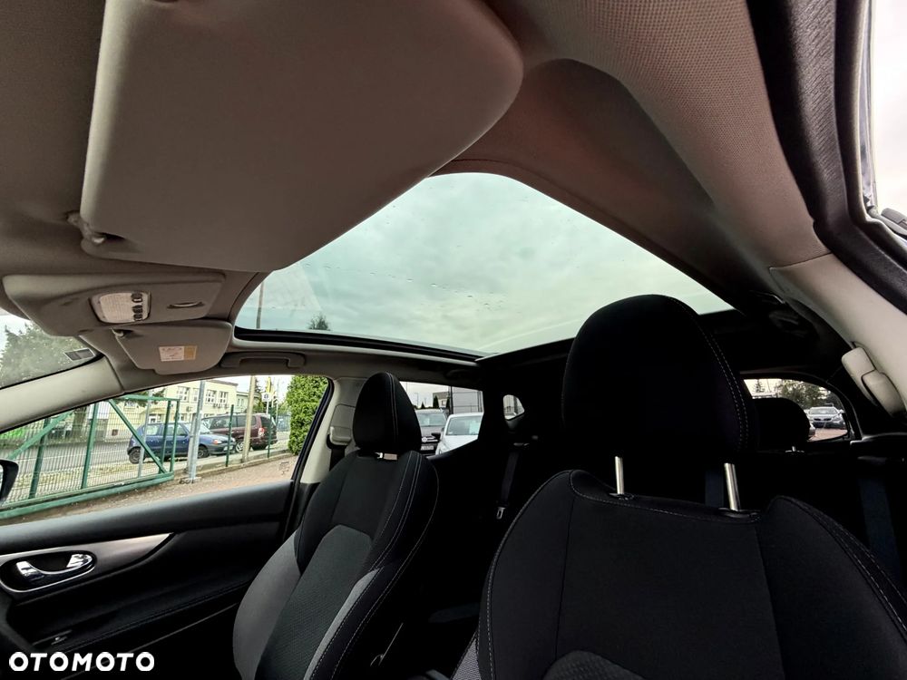 Nissan Qashqai 1.5 dCi N-Connecta EU6 - 28