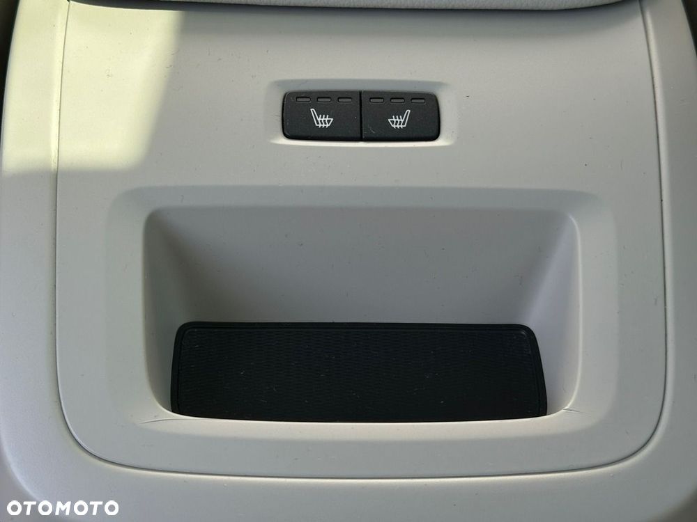 Volvo XC 60 - 36