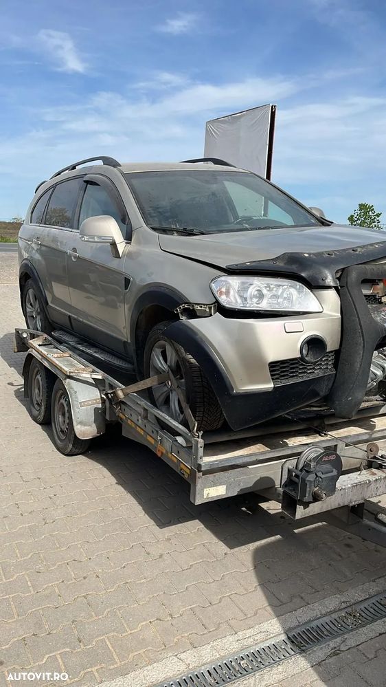 Dezmembram Chevrolet Captiva 2.0 D 4x4 an fabr. 2008 - 1