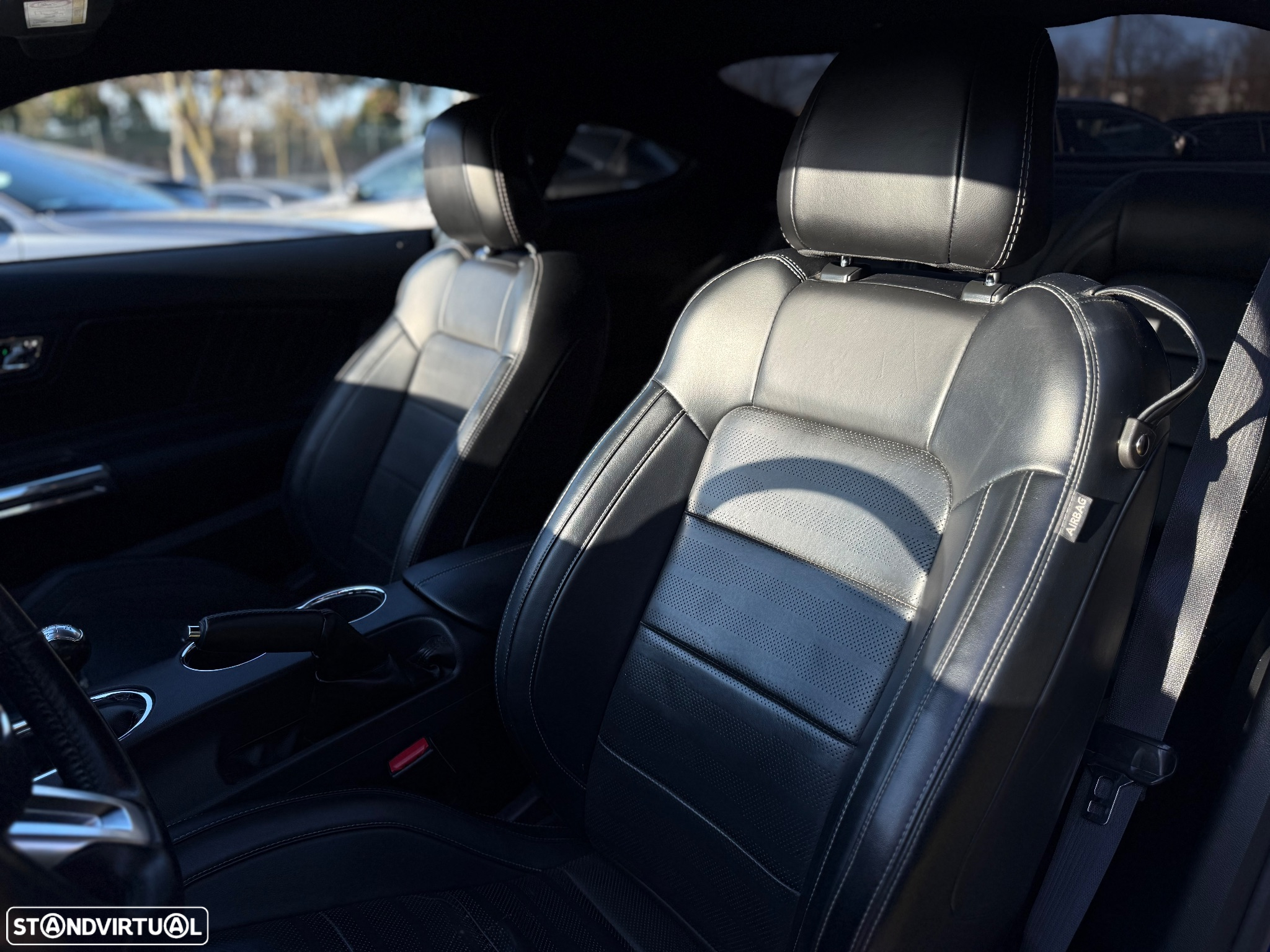 Ford Mustang 2.3 Eco Boost - 12