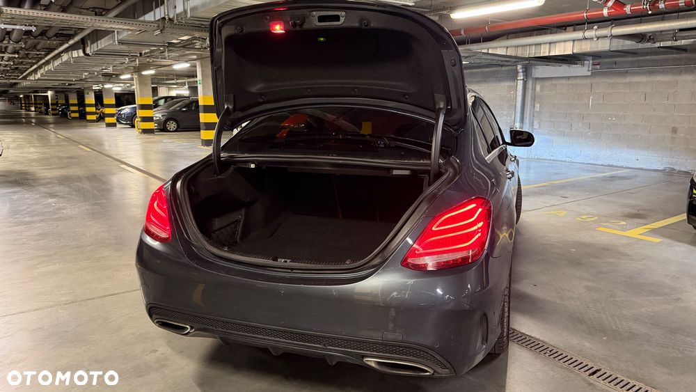 Mercedes-Benz Klasa C 300 7G-TRONIC - 18
