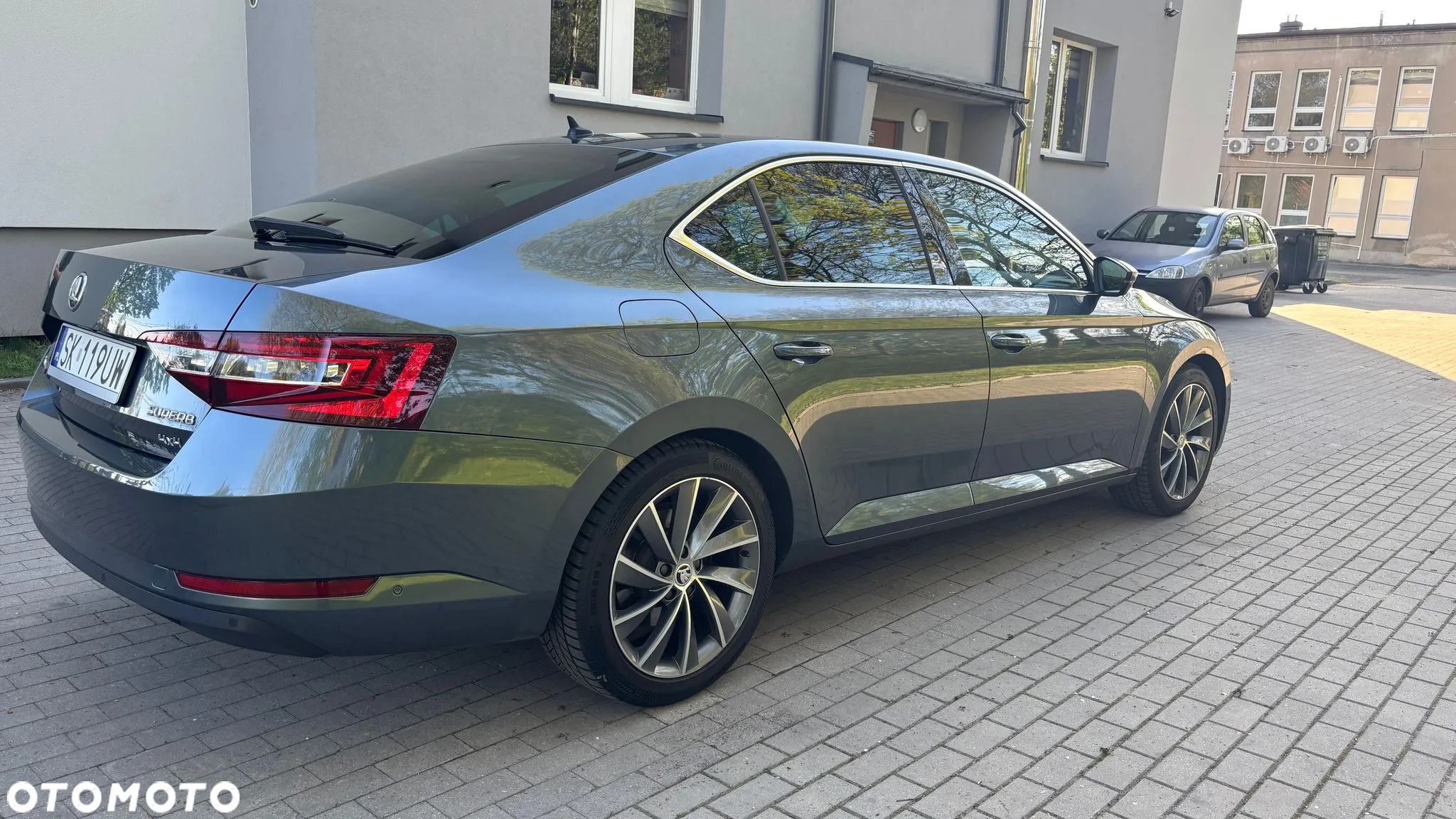 Skoda Superb 2.0 TDI 4x4 L&K DSG - 15