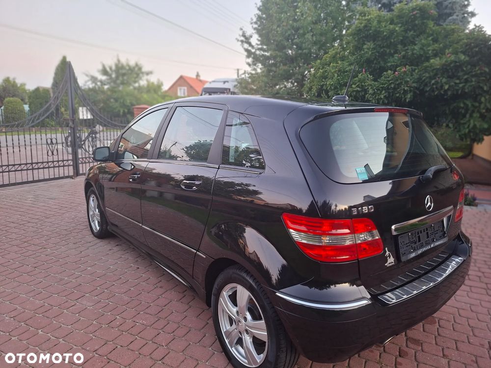 Mercedes-Benz Klasa B 180 BlueEFFICIENCY - 11