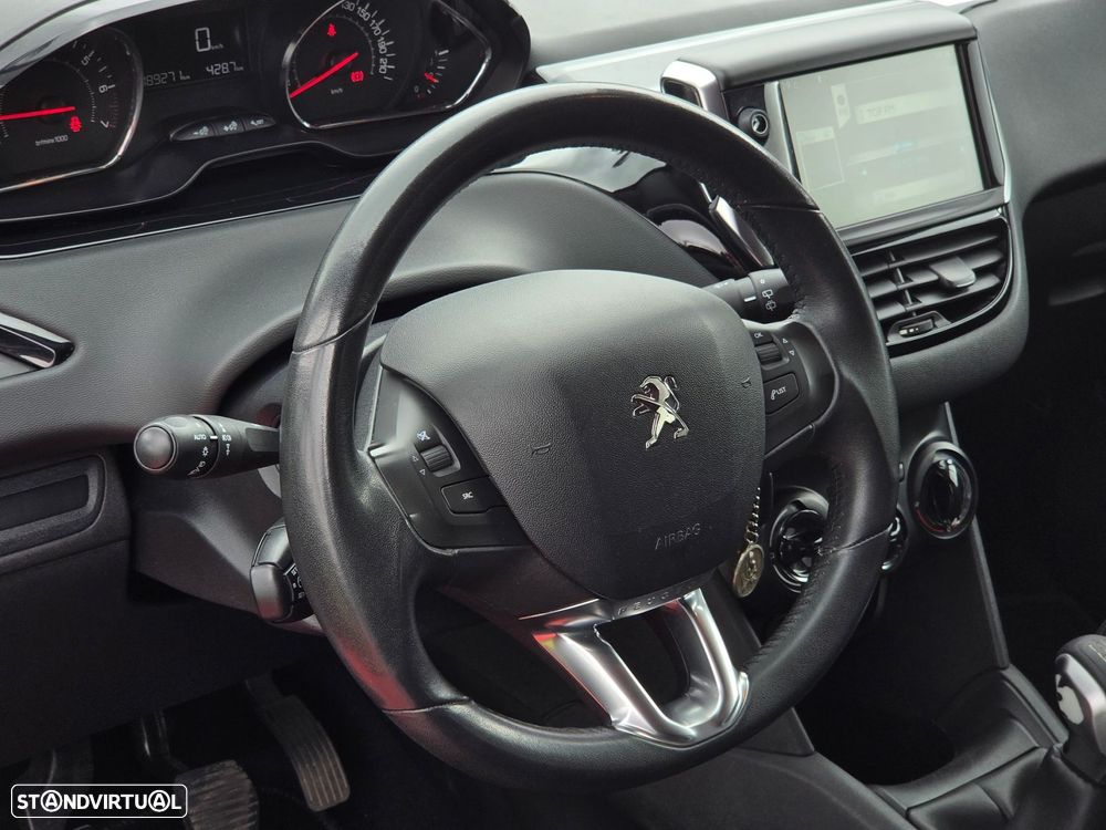 Peugeot 208 1.2 PureTech Access - 12