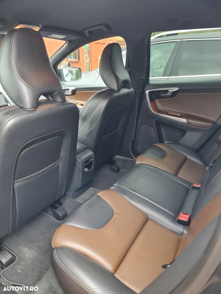Volvo XC 60 D4AWD Kinetic - 11